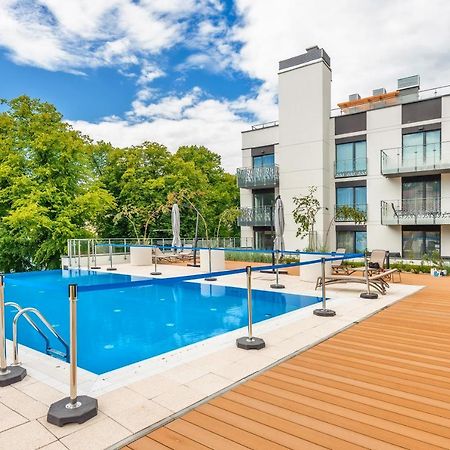 Apartamenty Sun & Snow Nadmorskie Tarasy Z Basenem Kołobrzeg Extérieur photo