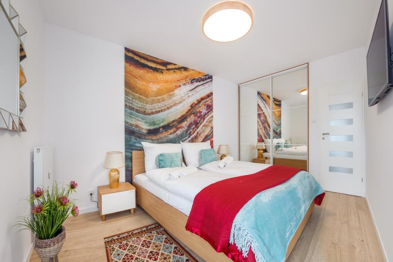 Apartamenty Sun & Snow Nadmorskie Tarasy Z Basenem Kołobrzeg Extérieur photo