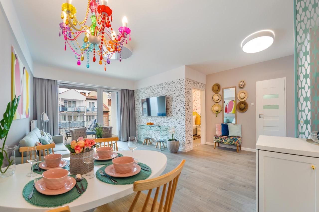 Apartamenty Sun & Snow Nadmorskie Tarasy Z Basenem Kołobrzeg Extérieur photo