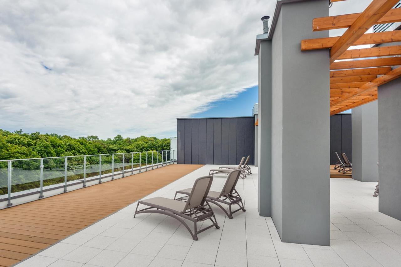Apartamenty Sun & Snow Nadmorskie Tarasy Z Basenem Kołobrzeg Extérieur photo