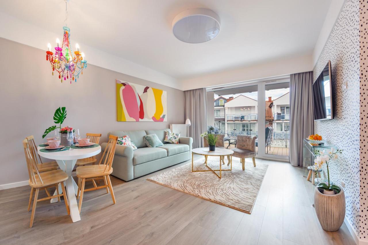 Apartamenty Sun & Snow Nadmorskie Tarasy Z Basenem Kołobrzeg Extérieur photo
